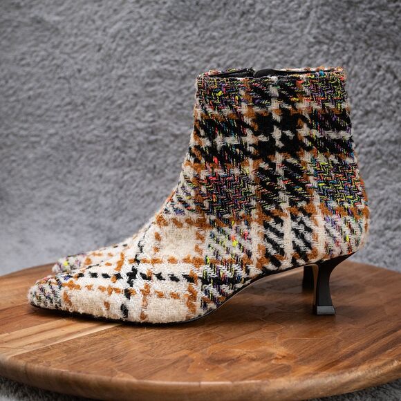 Gianni Bini Palmero Flannel Plaid Black Ankle Zip Booties Boot Kitten Heel 6 M - Picture 3 of 6